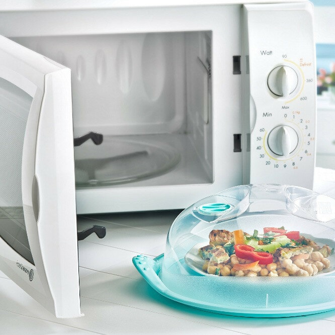 Можно ли греть пластик в микроволновке?